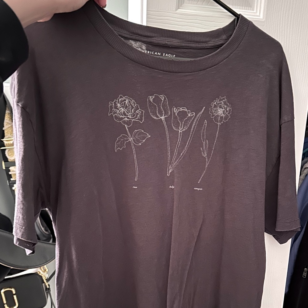 American Eagle oversized tee